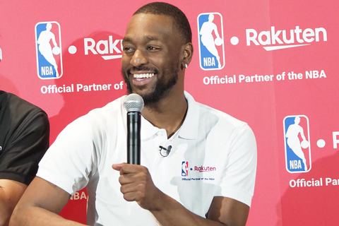 渋谷にNBAケンバ・ウォーカー登場! ファイナル上映イベントにファン