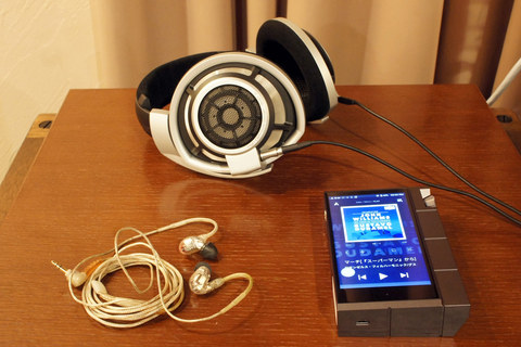 鳥居一豊の「良作×良品」】AKの巨大ポータブルプレーヤー「KANN CUBE