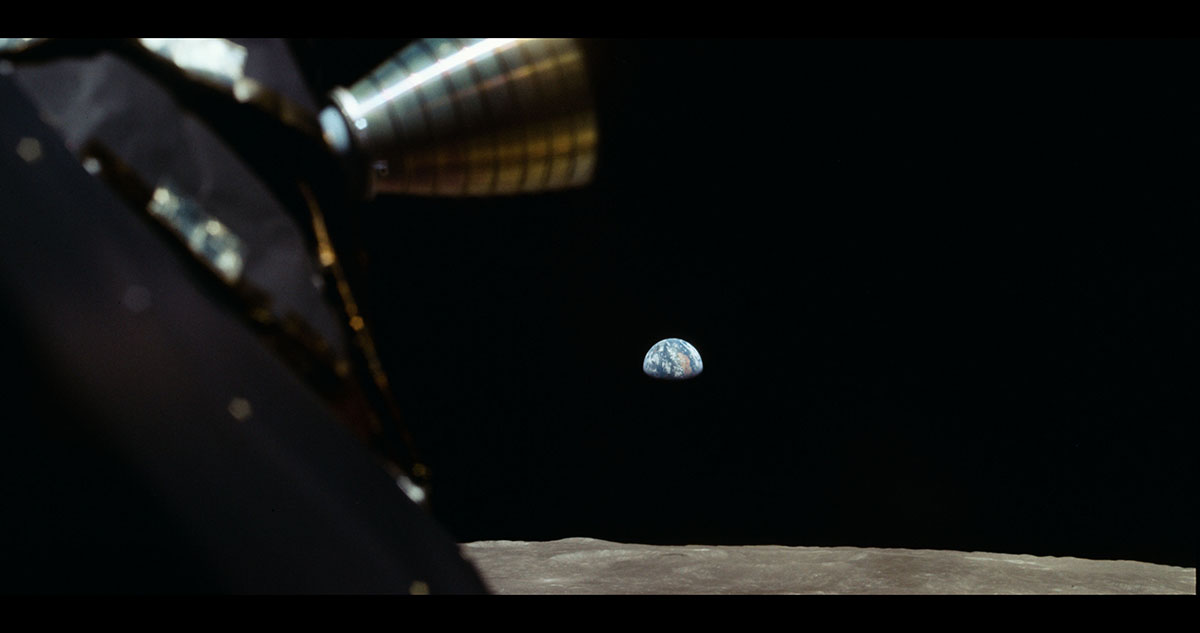 <span class="fnt-70">(C)2019 MOON COLLECTORS LLC<br />(C)2018 moon collectors llc. all rights reserved<br />(C)2019 Universal Studios. All Rights Reserved</span>