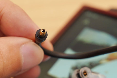 IE400 PRO 左ユニット ミニレビュー】“原理から再設計した”ゼンハイザーのモニター