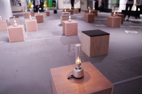 ソニーパーク地下に、グラスサウンドスピーカー×29台 “音楽に入れる”新