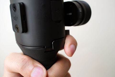 小寺信良の週刊 Electric Zooma!】安くてライトに使える“ミラーレス用