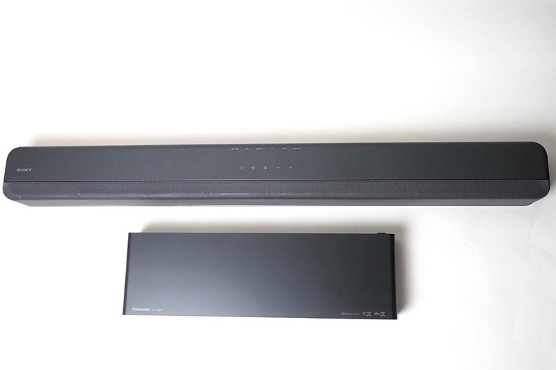 SC-HTB01(手前)とHT-X8500(奥)