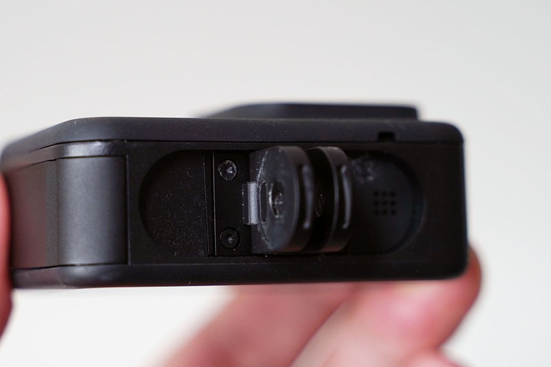 ツメを起こすとマウントに