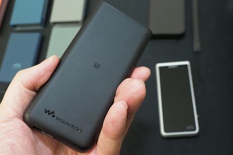 スマートフォン本体 PVT WALKMAN 「ZX500」新商品レビュー！ - ONE'S- ソニープロ