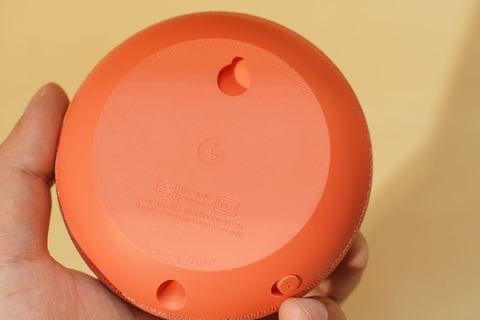 Google、高音質化したスマートスピーカー「Nest Mini」、イヤフォン