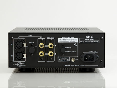 STAX、真空管方式と半導体方式のハイエンド・ドライバーユニット。各