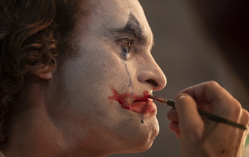 <br><span class="fnt-70">(C)2019 Warner Bros. Ent. All Rights Reserved TM & (C)DC Comics</span>