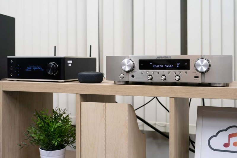 左からデノンのアンプ「PMA-150H」、マランツの「NR1200」