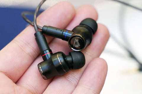 ヘッドフォン/イヤフォン 1216.ears 4ultimate スピーカーでお馴染みDALIがヘッドフォン参入! 新生Technics初