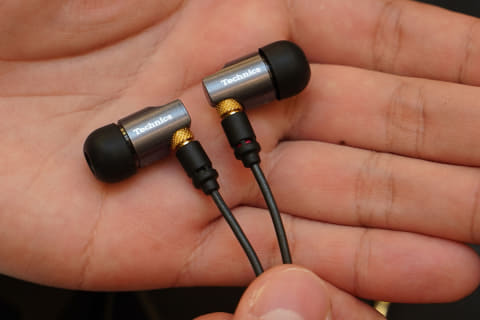 スピーカーでお馴染みDALIがヘッドフォン参入! 新生Technics初