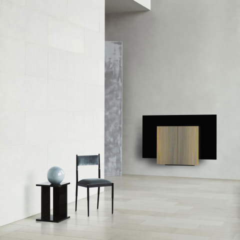 B&O、電源ONで“開く”4K有機EL「Beovision Harmony」に65型。230万円