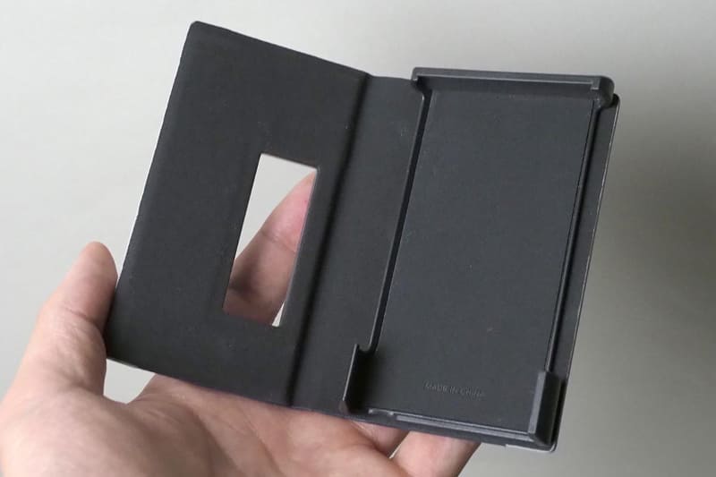 付属のソフトケース