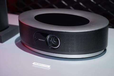 Android 9.0搭載のAnker 4KプロジェクタがMakuake先行販売。約12.6万円