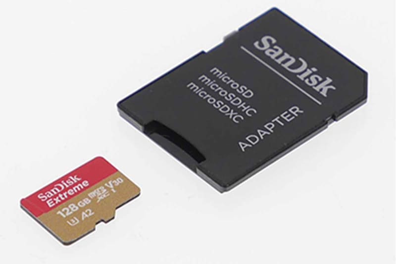 128GBのメモリーカード