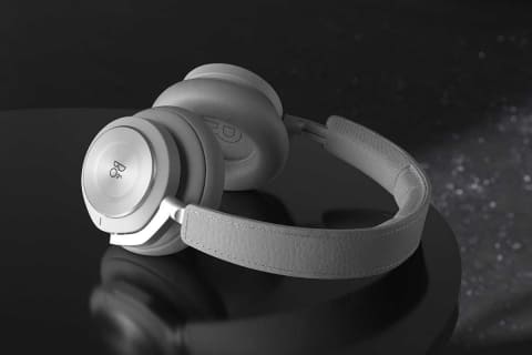 B&O スマートスピーカー グレー B&Oが送り出すハイエンドスマートスピーカー、もはやアート
