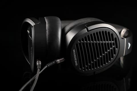 AUDEZE、平面駆動ヘッドフォンのコンパクト機「LCD-1」。約52,800円