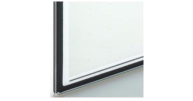 新開発の透明型ピラーは目を凝らすと存在が分かるのだが遠目には分からない