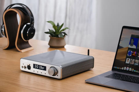 Burson Audio、「ES9038Q2M」デュアルDACのプリ機能付きヘッドフォン