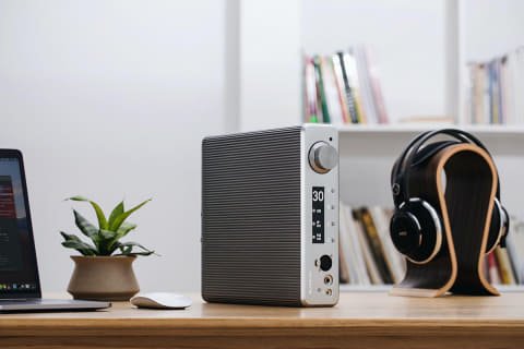 Burson Audio、「ES9038Q2M」デュアルDACのプリ機能付きヘッドフォン