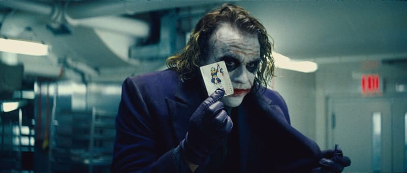 「ダークナイト」<br/><span class="fnt-70">(C)2008 Warner Bros. Entertainment Inc. All rights reserved.</span>