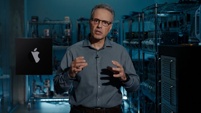 基調講演のビデオより。いつもの「壇上からの中継」ではなく、アップル本社内部を生かし、様々な場所で撮影し、作り込まれた動画になっていた。もちろん「ソーシャルディスタンス」などの防疫上の配慮は行なった上で、だ