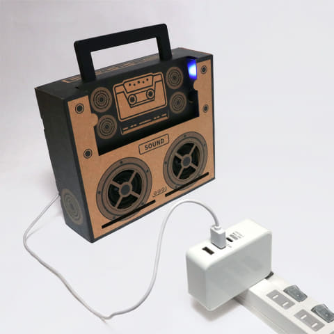 スマホと接続せずに音声を増幅する「置くだけスピーカー」。約3,980円