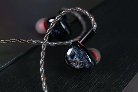 イヤホン QoA キューオーエー Vesper グリーン 有線 リケーブル対応 イヤホン カナル型 vesper-green グリーン [φ3.5mm ミニプラグ] QoA