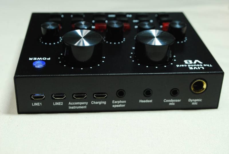 USB端子だらけのインターフェイス