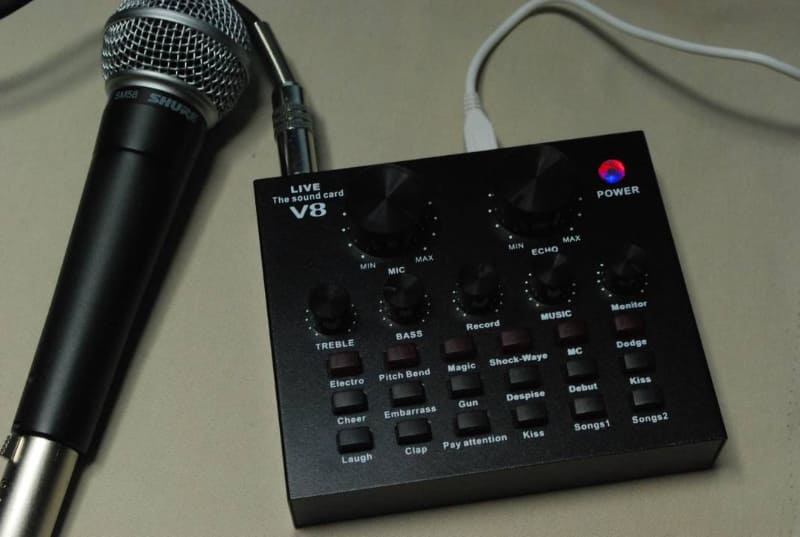ダイナミックマイクからの入力音をモニターできた