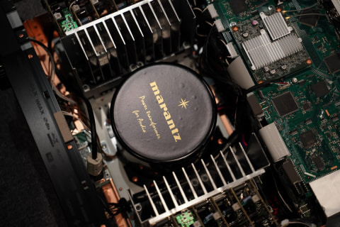 マランツ、一体型AVアンプのハイエンド機が大幅進化「SR8015」 - AV Watch