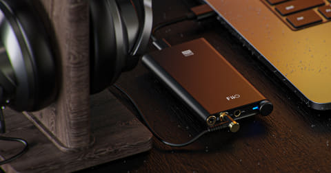 FiiO、バランス出力&THX AAA採用のポータブルUSB DAC「Q3」 - AV
