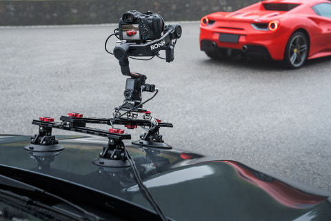 DJIプロ向けジンバル刷新。一眼レフ用「RS 2」、ミラーレス用「RSC 2