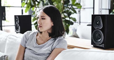 ソナス・ファベール、ペアで9.9万円のブックシェルフなど「Lumina」3