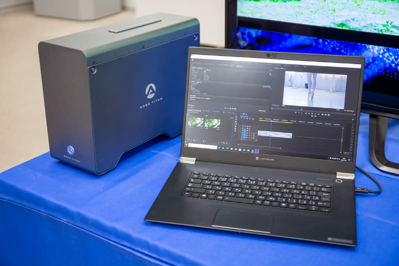 8K編集が可能なdynabook。IGZOパネルを採用した15.6型4K UHD液晶を採用する