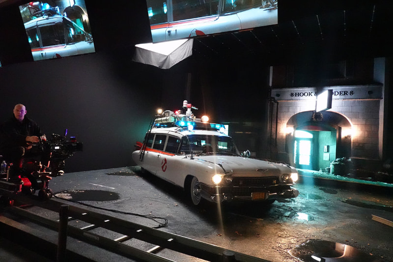 CES 2020のソニーブースに展示された「バーチャルプロダクション」。映画「ゴーストバスターズ」のセットを例にデモが行なわれた