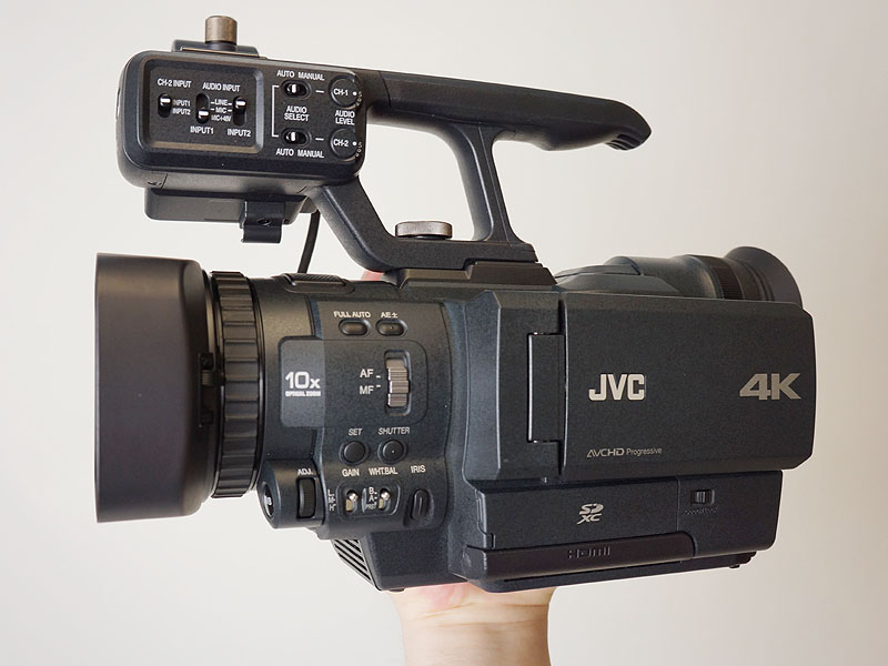 JVC「GY-HMQ10」