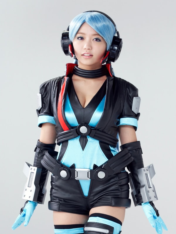 小春の所属するアルファタンゴの司令塔を務める美しく心優しいコマンダーのアリス<br><span class="fnt-70">(C)「ガールガンレディ」製作委員会・MBS/BSP</span>