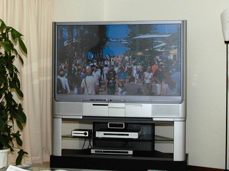 セイコーエプソンのリアプロジェクションテレビ「ELS-57P1」。大画面☆マニアで初めてレビューしたテレビ