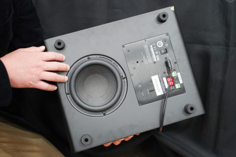 レビュー】“全スピーカーワイヤレス接続”の5.1chシステムを