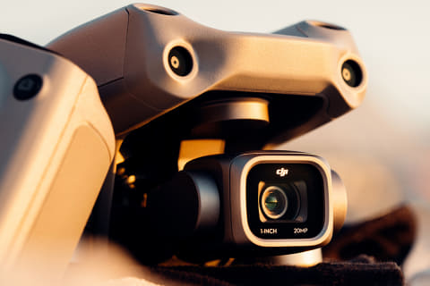 ドローン 撮影用5.4K DJI AIR 2S 5.4K動画撮影に対応した小型ドローン「DJI Air 2S」 - デジカメ