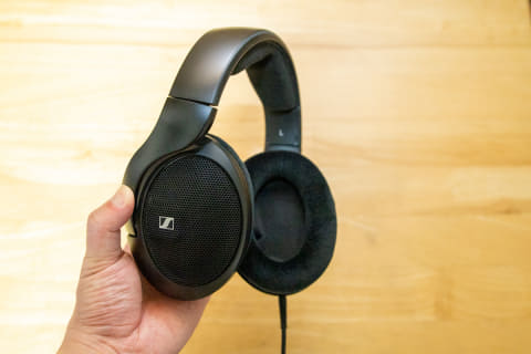 ミニレビュー】約2.5万円のゼンハイザー「HD 560S」、軽量で高