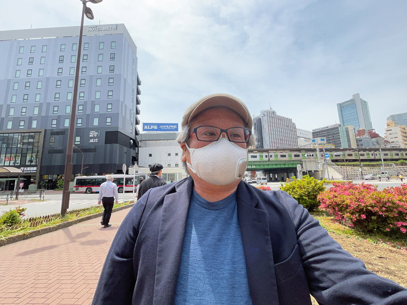 2021年モデルのインカメラは「超広角対応」になっているので、画角を変えることができる。センターフレームはこの画角の広さを活用した機能でもある