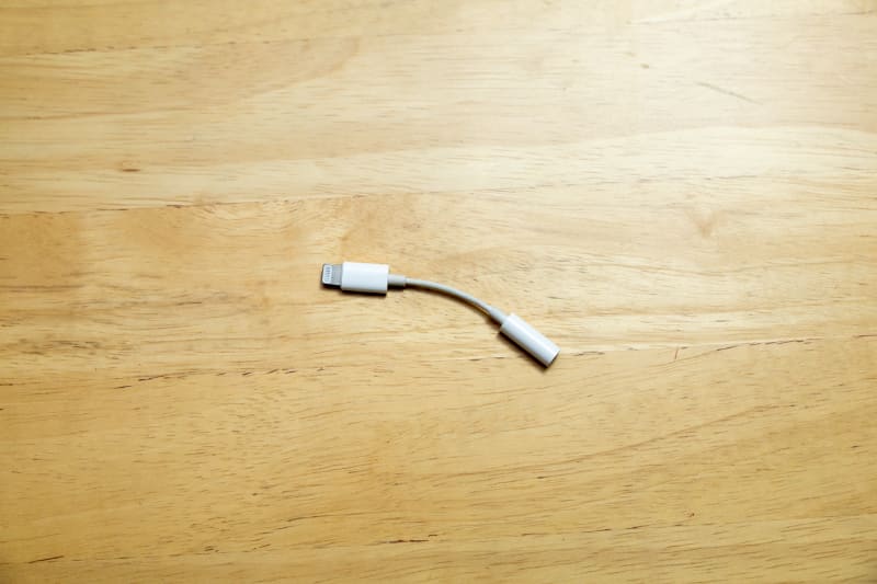 Lightning - 3.5 mmヘッドフォンジャックアダプタ