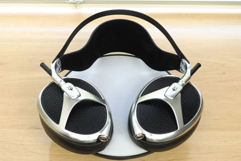 ヘッドフォン祭、finalついに完全ワイヤレス。Meze新ハイエンド「Elite