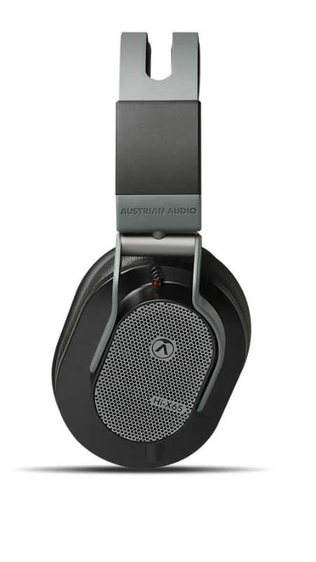 パッドとケーブルは交換可能