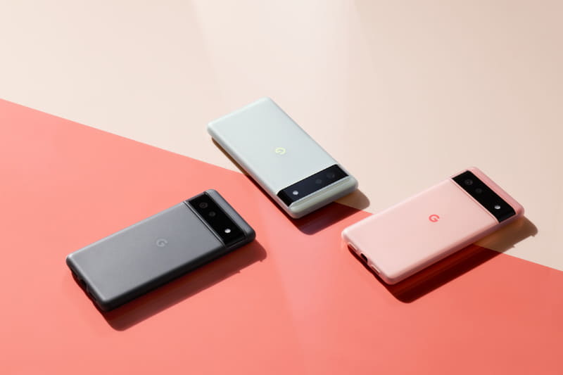 Pixel 6の純正ケースは、Stormy Sky、Light Rain、Cotton Candyの3色展開。価格は3,630円