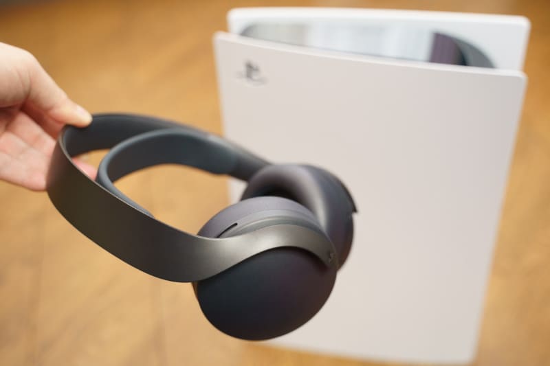 「PULSE 3D ワイヤレスヘッドセット」の新色「ミッドナイト ブラック」