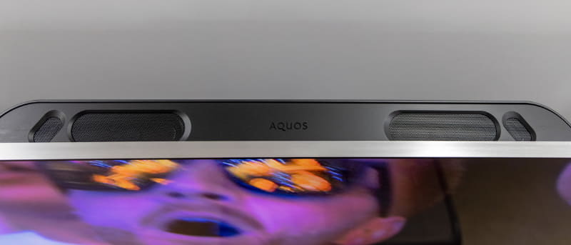 ツイーターとミッドレンジを備える