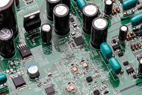 超低位相雑音クリスタルクロックを搭載している